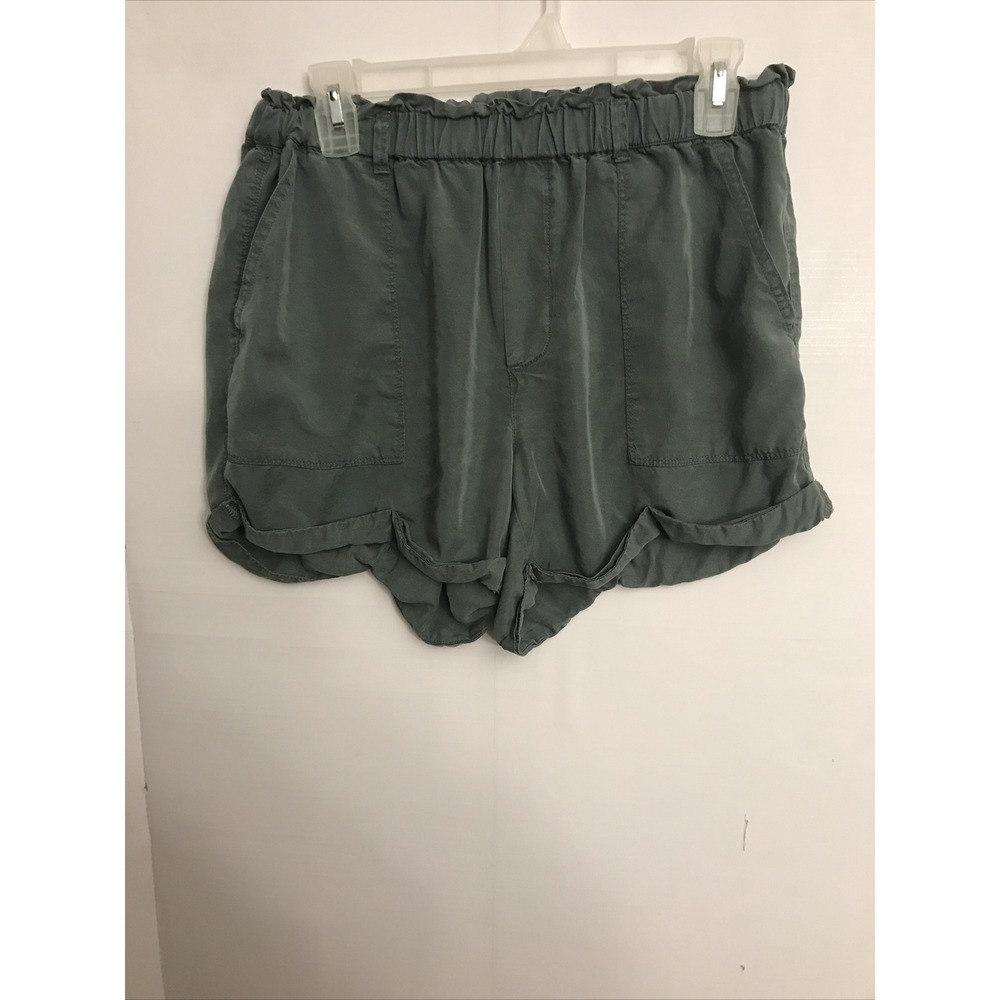 Aeries medium Olive cargo style shorts